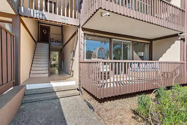 San Rafael, CA 94903,954 Lea DR