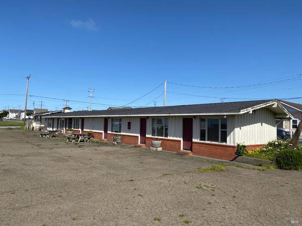 327 S Franklin ST, Fort Bragg, CA 95437