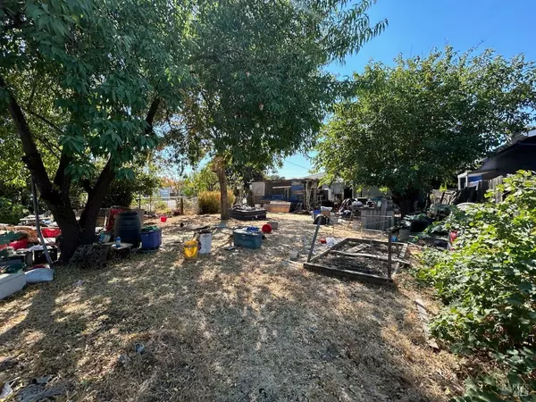 Dixon, CA 95620,10 Solano DR