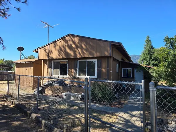 23141 Biggar LN, Covelo, CA 95428