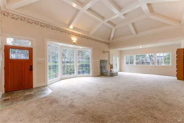 Ukiah, CA 95482,416 Oak Park AVE
