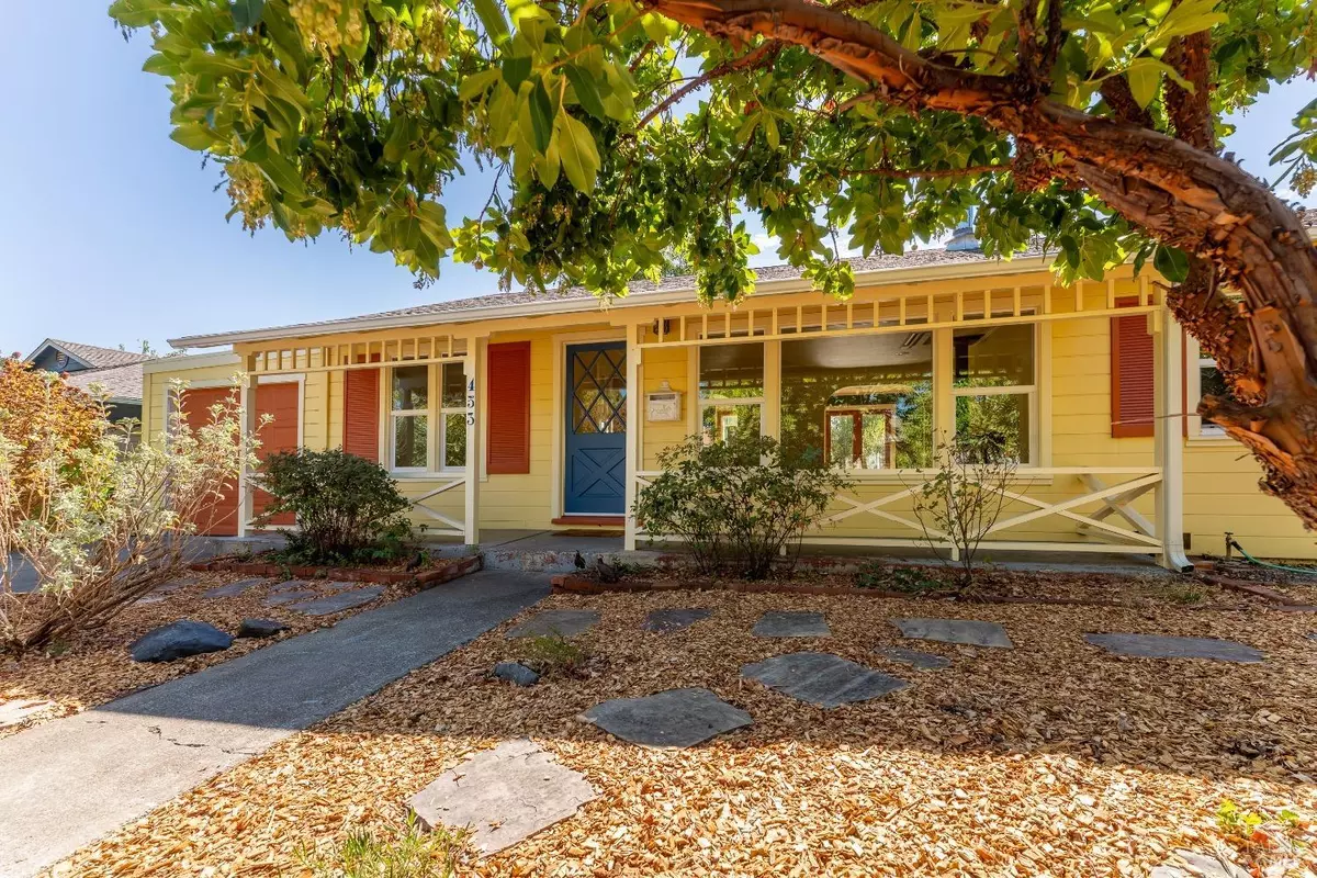 Ukiah, CA 95482,453 Mendocino DR