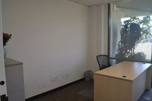San Rafael, CA 94903,40 Mitchell BLVD 40 B #B