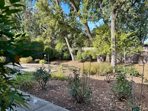 Santa Rosa, CA 95409,9221 Oak Trail CIR