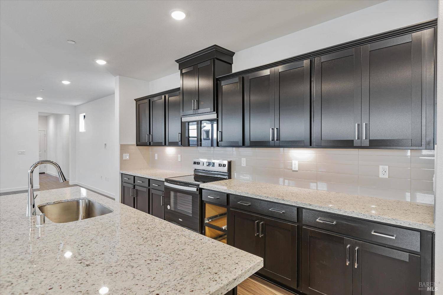 Rohnert Park, CA 94928,1252 Waldorf LN