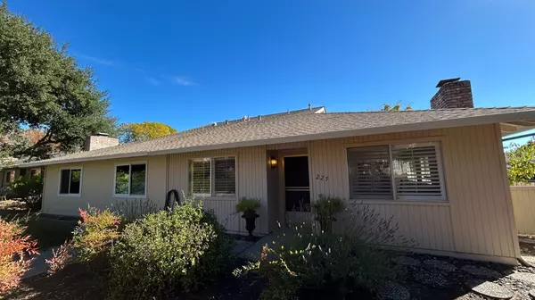 Santa Rosa, CA 95409,225 Mountain Vista LN