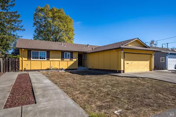 Rohnert Park, CA 94928,7982 Beverly DR