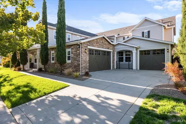 Novato, CA 94949,10 Creekview CT