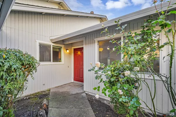 1208 Capri WAY, Rohnert Park, CA 94928