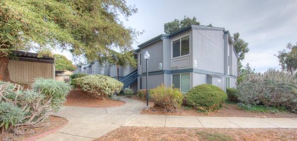 355 Parkview TER L12, Vallejo, CA 94589