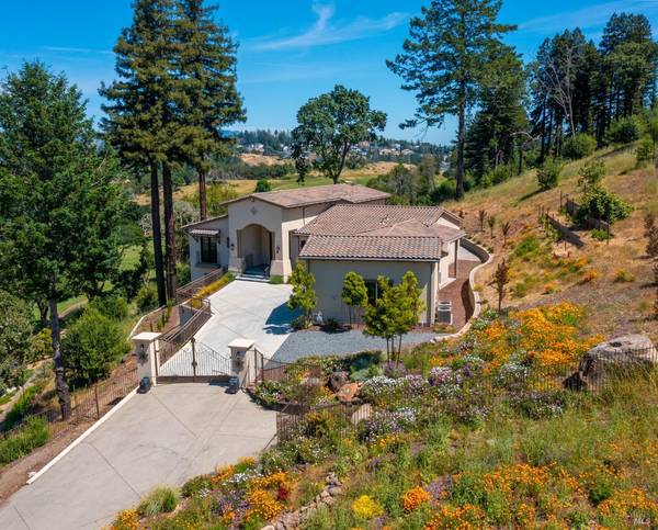 3936 Skyfarm DR, Santa Rosa, CA 95403