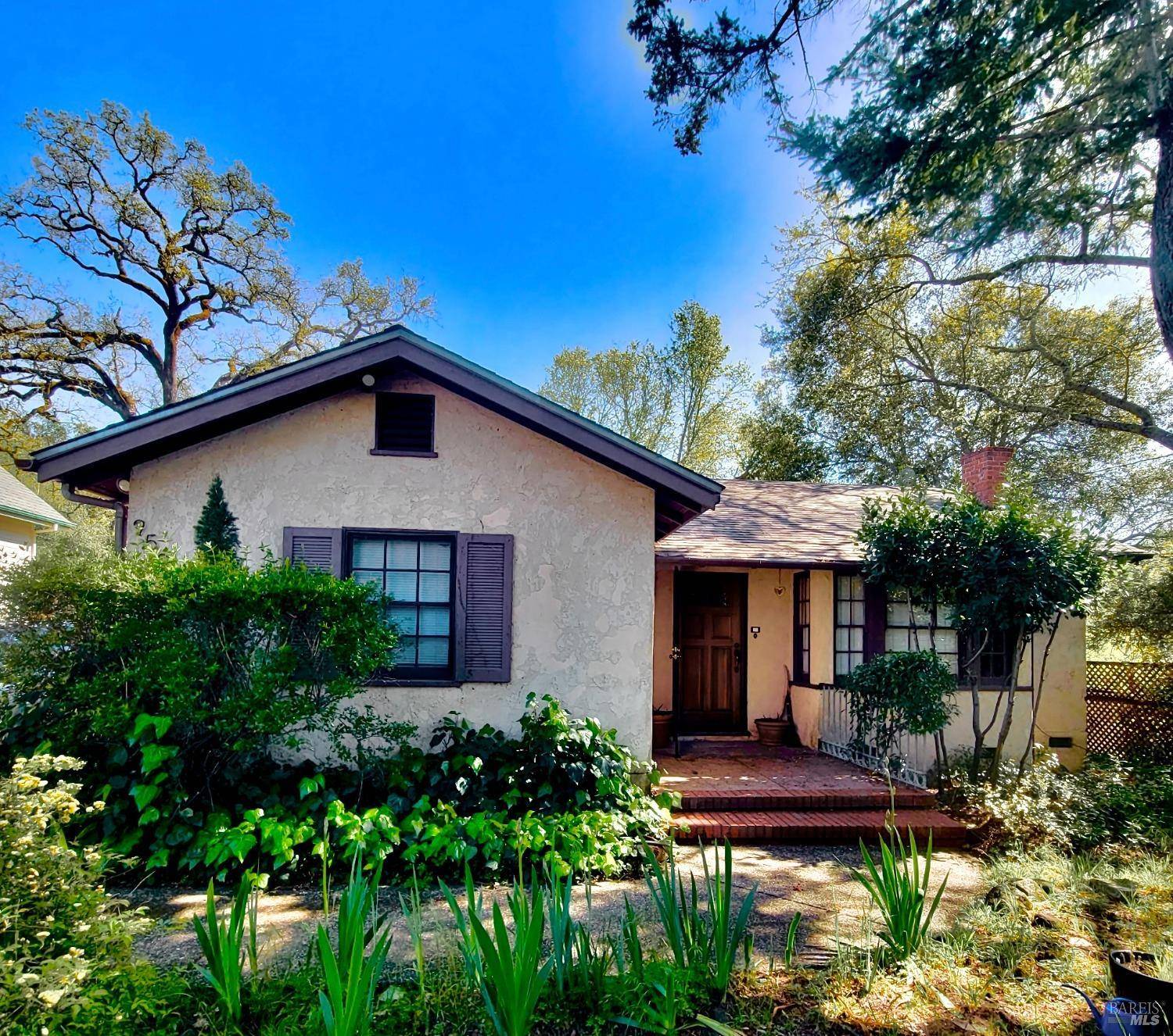 950 Carquinez AVE, Glen Ellen, CA 95442