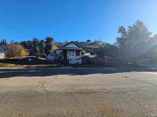 303 Lemon ST, Vallejo, CA 94590