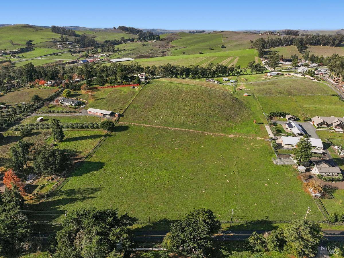 Petaluma, CA 94952,307 King RD