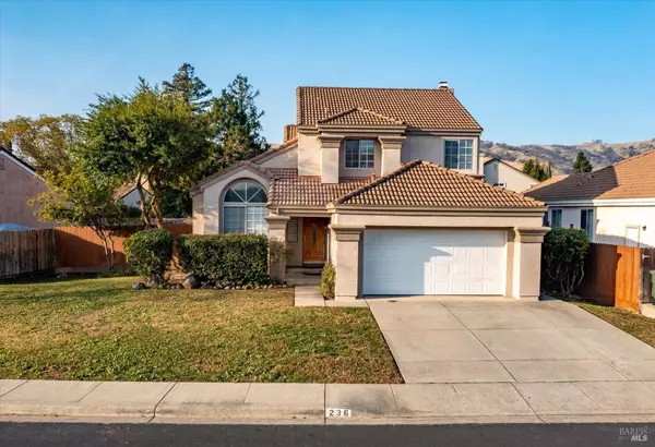 236 Laurelwood WAY, Vacaville, CA 95687