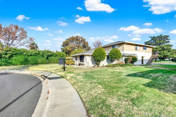 Vacaville, CA 95687,1949 Northwood DR 4