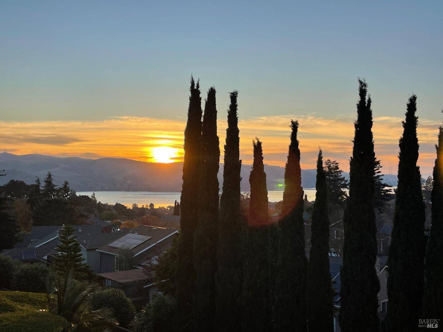 343 Blanchard LN, Benicia, CA 94510