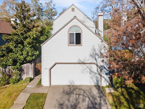 575 Fieldcrest DR, Healdsburg, CA 95448