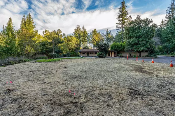 Napa, CA 94558,3320 Redwood RD