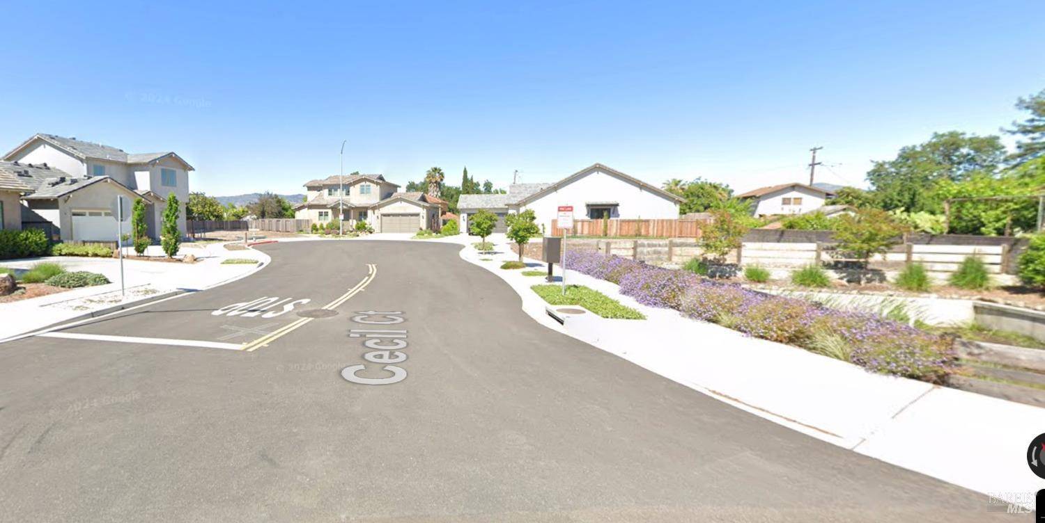 Napa, CA 94558,325 Cecile CT