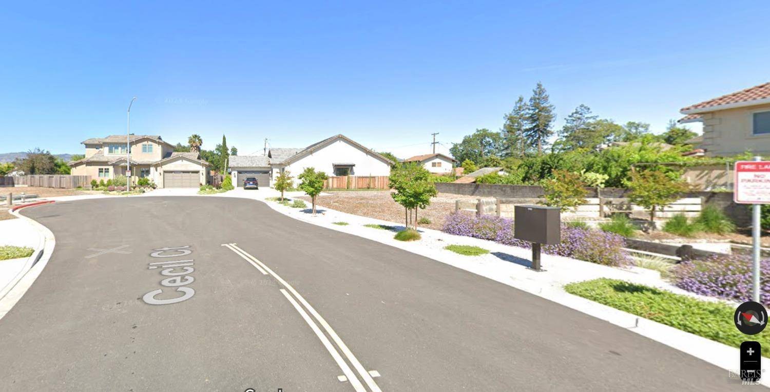 Napa, CA 94558,325 Cecile CT