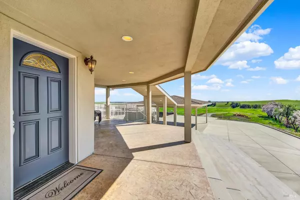 Winters, CA 95694,8560 Holmes LN