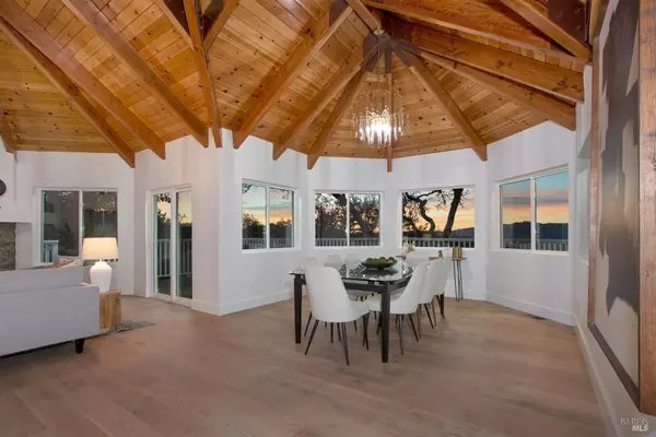 Santa Rosa, CA 95404,3400 Matanzas Creek LN