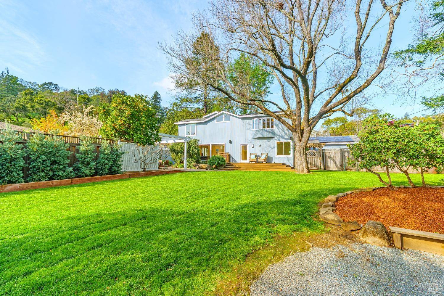Kentfield, CA 94904,14 Kentdale LN