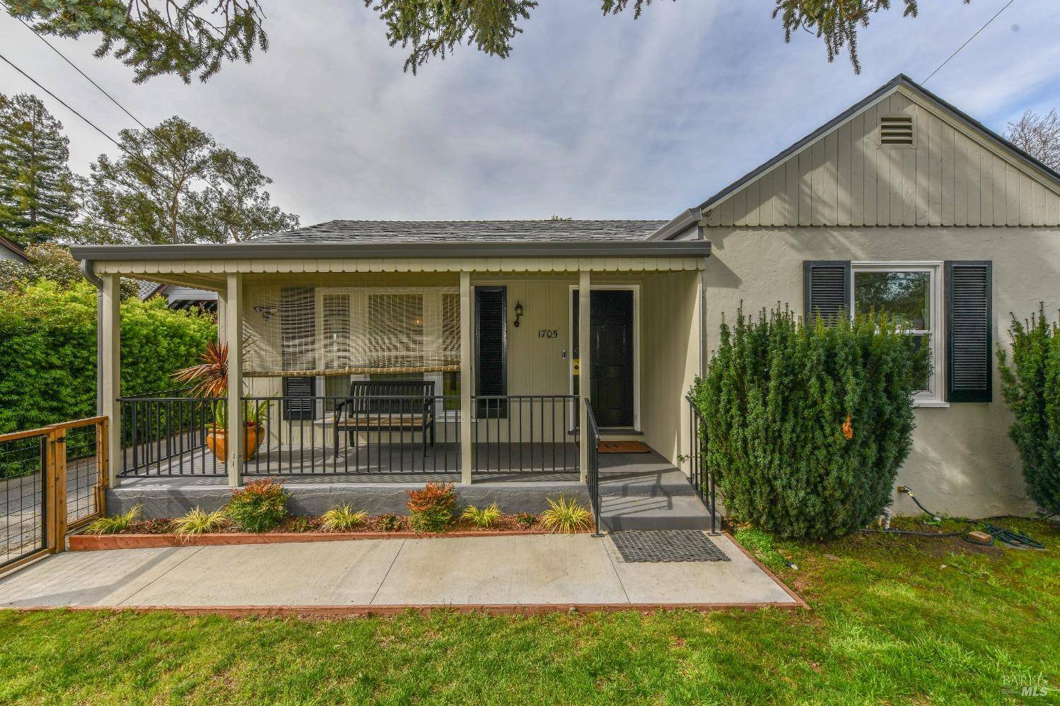 1705 Silverado TRL, Napa, CA 94558