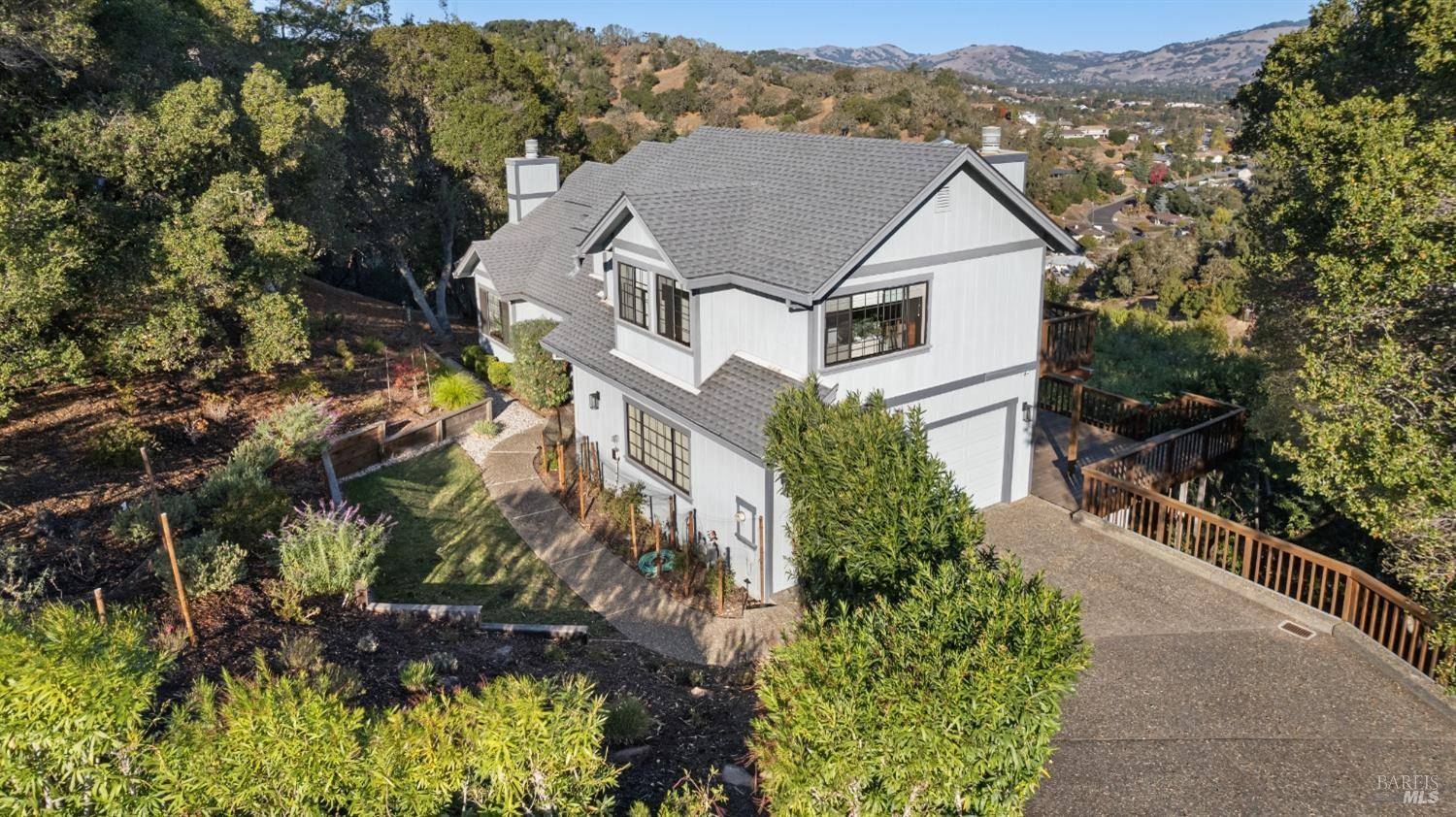 Novato, CA 94947,809 Arlington CIR