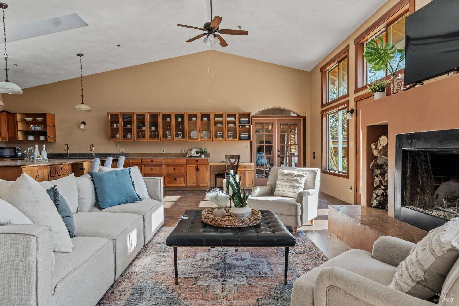 Ukiah, CA 95482,4300 Young Creek RD