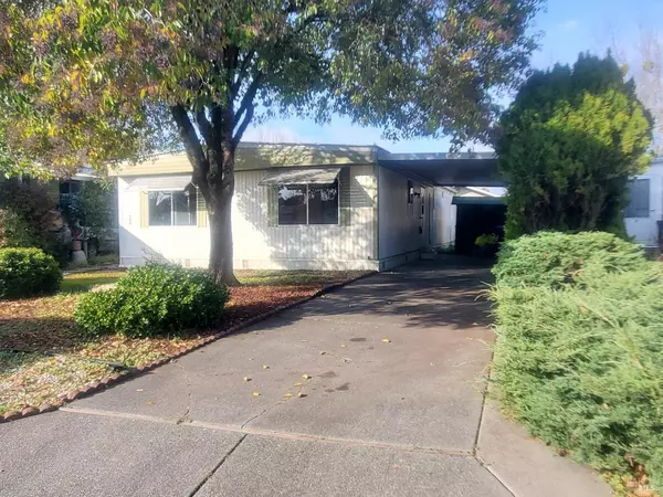 309 Sovereign LN, Santa Rosa, CA 95401