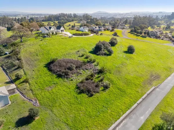 Petaluma, CA 94952,21 Valen WAY