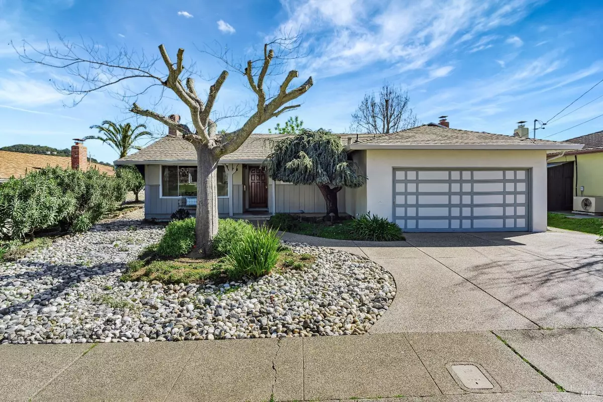 San Rafael, CA 94903,555 Tamarack DR