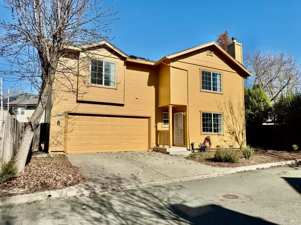 1817 Rhianna ST, Santa Rosa, CA 95401