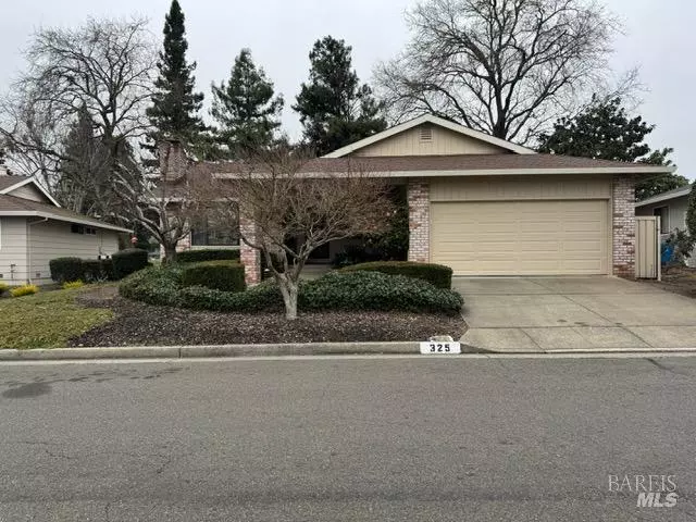 Santa Rosa, CA 95409,325 Twin Lakes DR