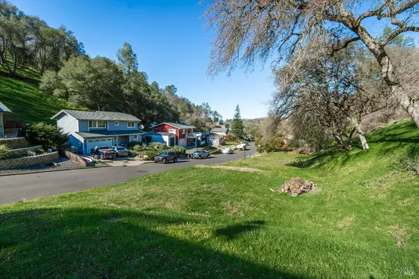 Napa, CA 94558,1026 Arroyo Lindo CT