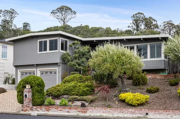 11 Midhill DR, Mill Valley, CA 94941