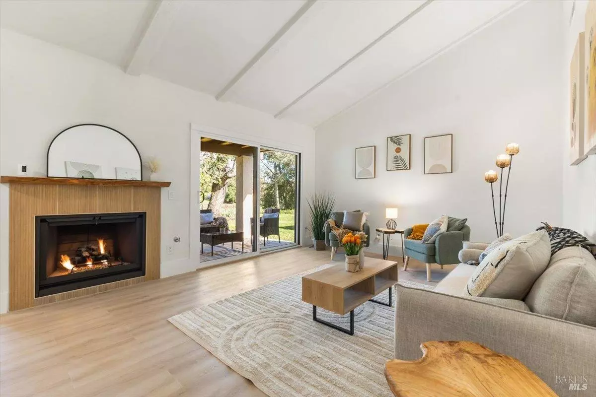 Sonoma, CA 95476,123 La Mancha DR