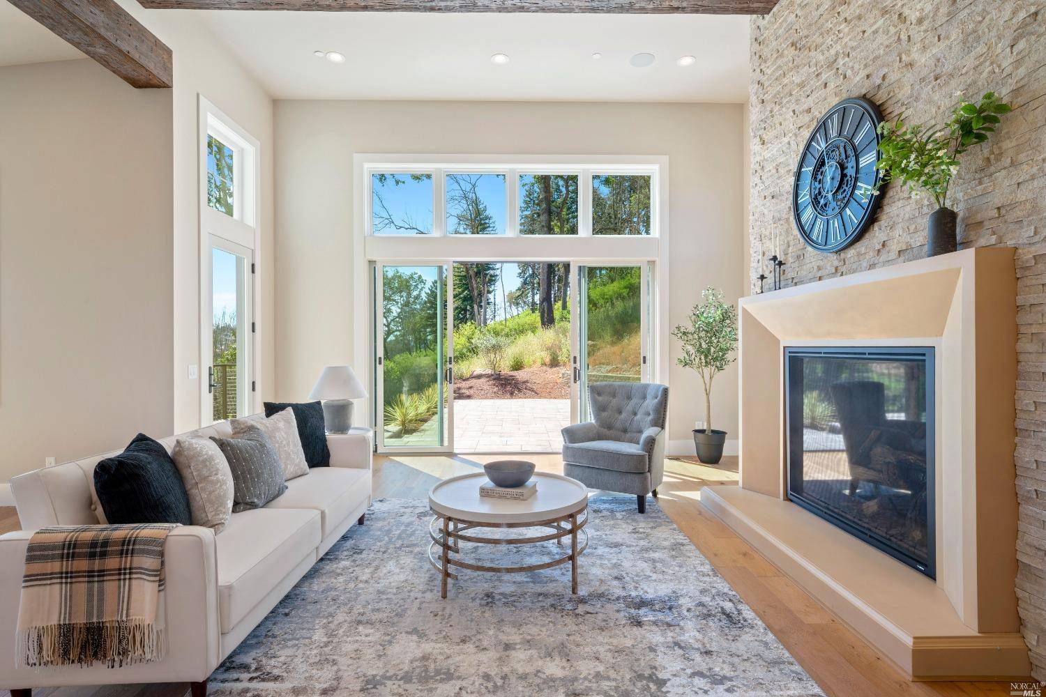 Santa Rosa, CA 95403,3936 Skyfarm DR