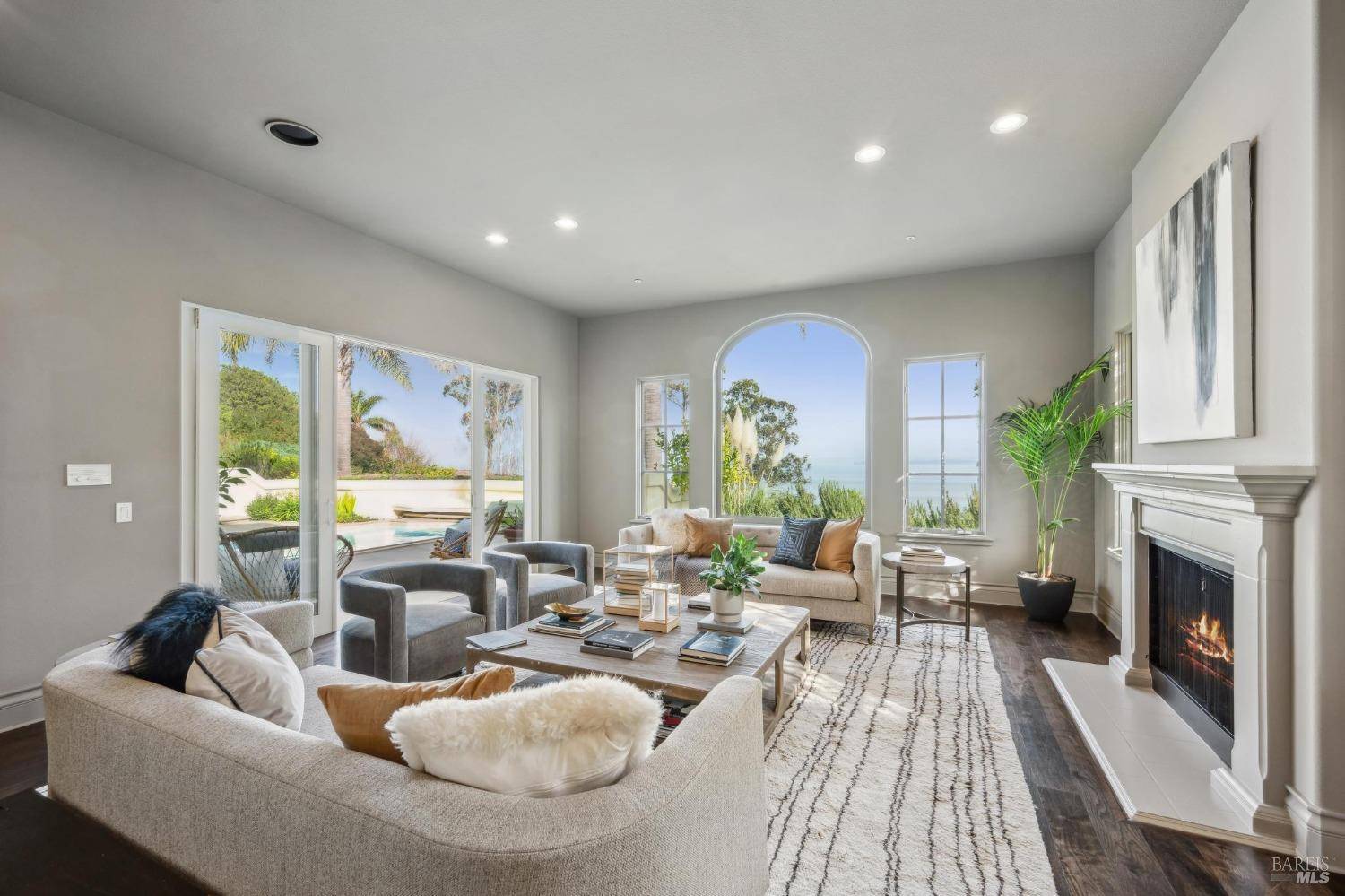 San Rafael, CA 94901,55 Marin Bay Park CT