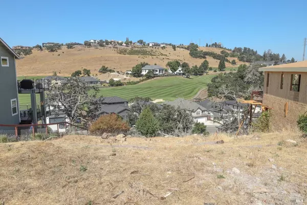 Santa Rosa, CA 95403,3725 Deauville PL