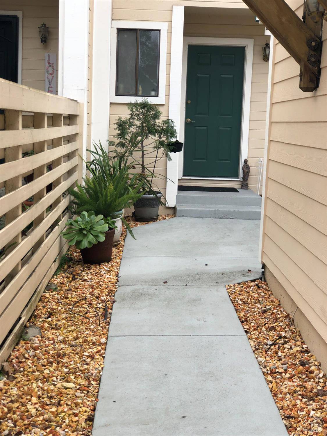 2168 Chianti DR, Santa Rosa, CA 95403