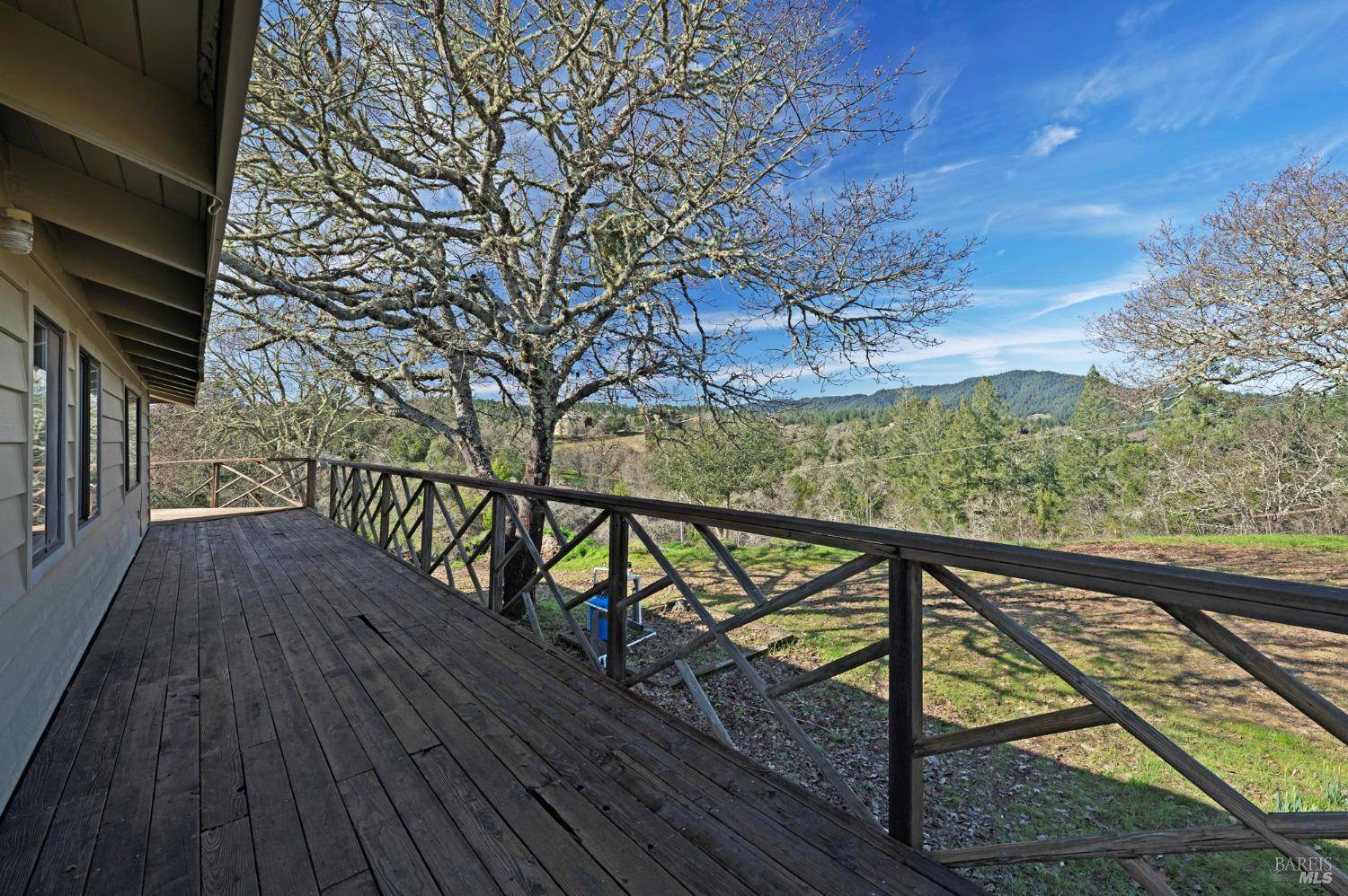 Forestville, CA 95436,7967 Martinelli RD