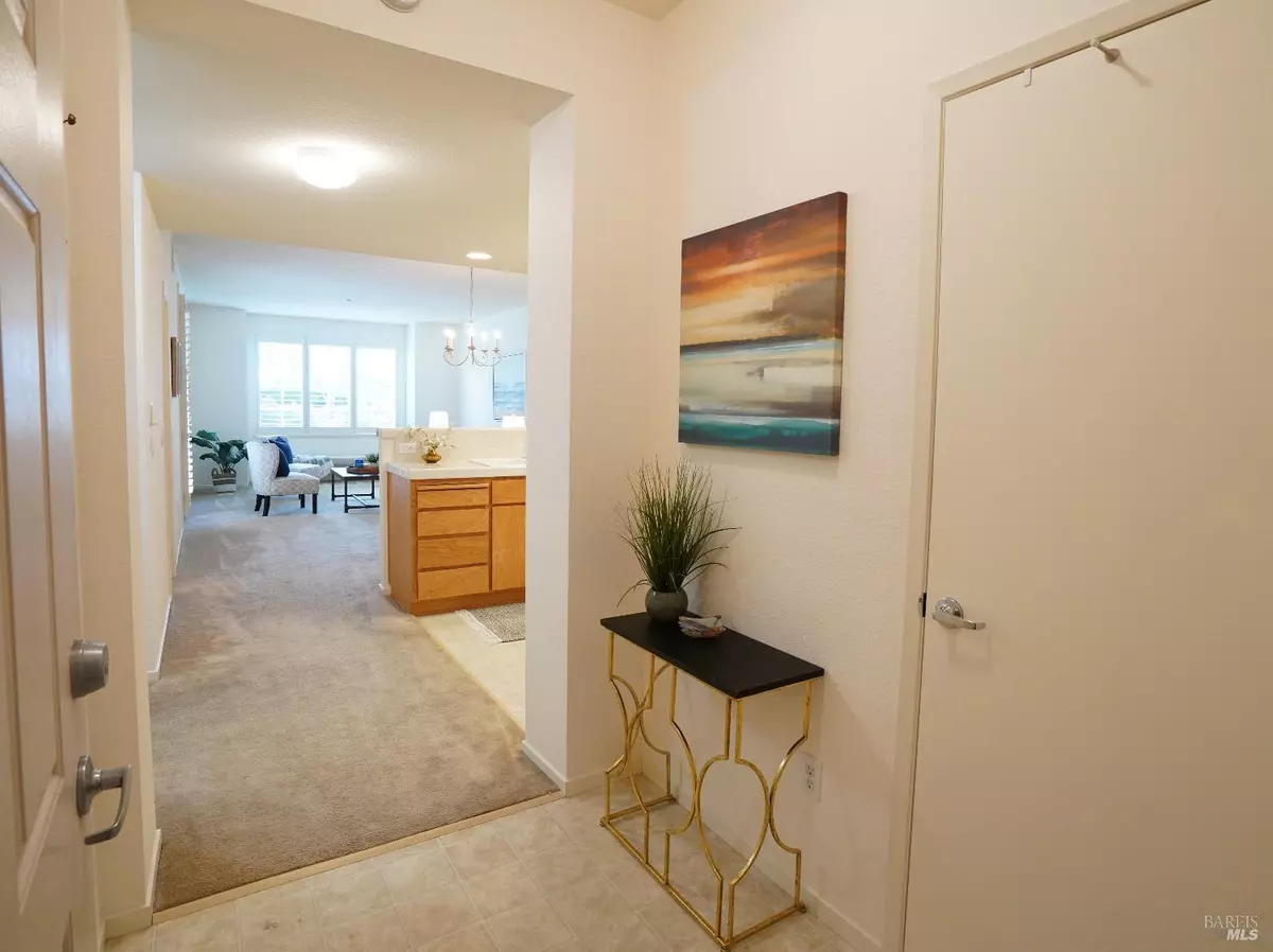 Novato, CA 94949,12 Oak Grove DR 103