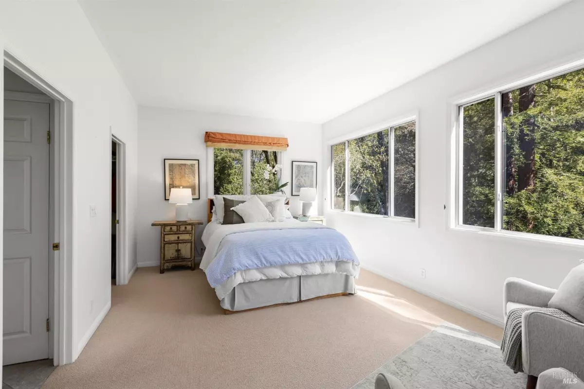 Fairfax, CA 94930,223 Cascade DR