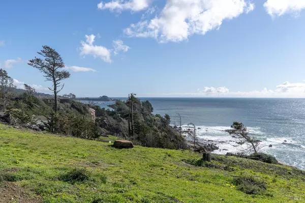 Gualala, CA 95445,32060 S Highway 1