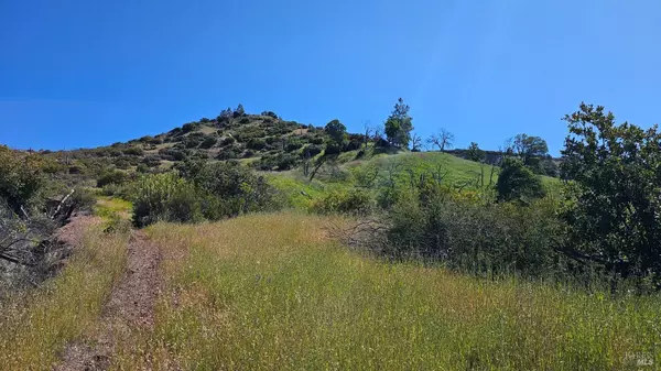 25156 E State Hwy 20, Clearlake Oaks, CA 95423