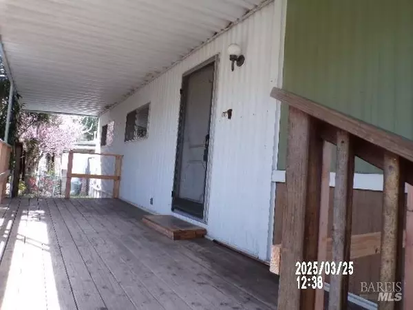 Ukiah, CA 95482,700 E Gobbi ST 73
