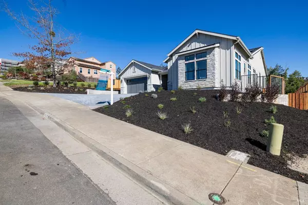 Santa Rosa, CA 95404,3712 Crown Hill DR